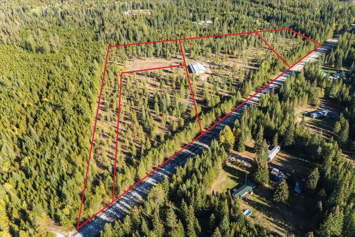 Property Photo:  Nka Coyote Trl Rd 453119560001  WA 99156 