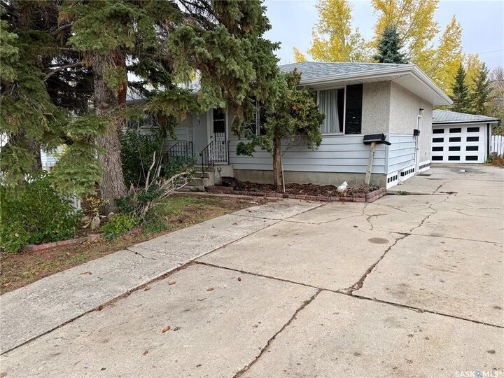 7 Hyde Avenue  Regina SK S4R 3X8 photo
