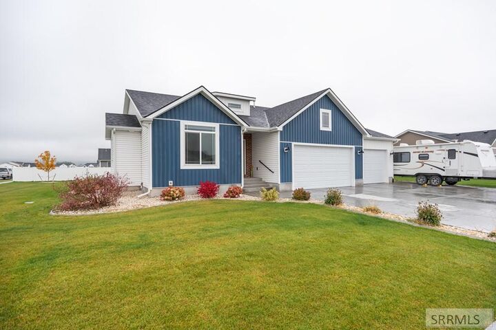 Property Photo:  4322 N Hemingway Avenue  ID 83401