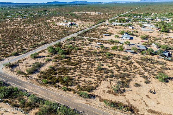 Property Photo: 3955 E Dawson Road AZ 85629