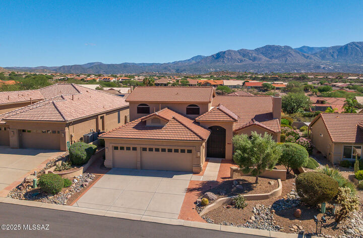 Property Photo: 38113 S Granite Crest Drive AZ 85739