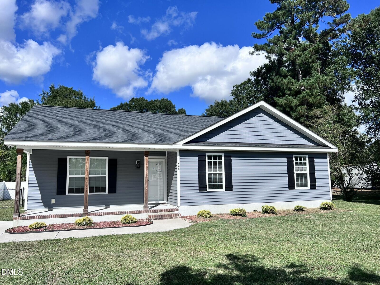 Property Photo: 308 W Dixon Street NC 27822
