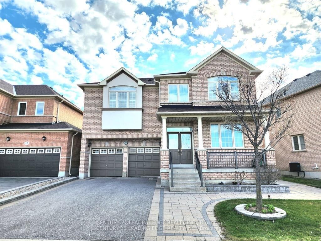 Property Photo:  48 Starhill Crescent  ON L6C 2Z9