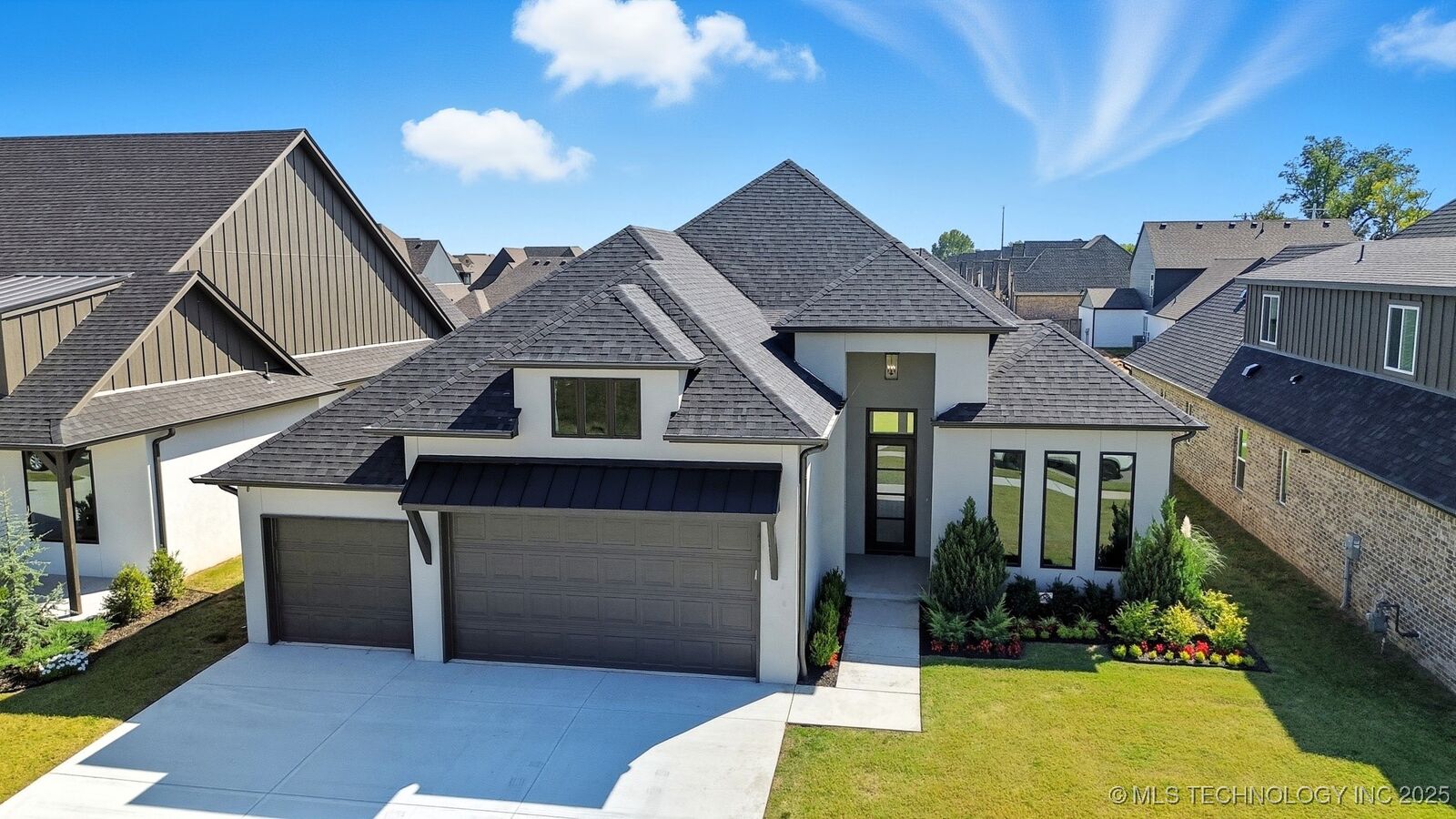 Property Photo: 5802 E 126th Street S OK 74008