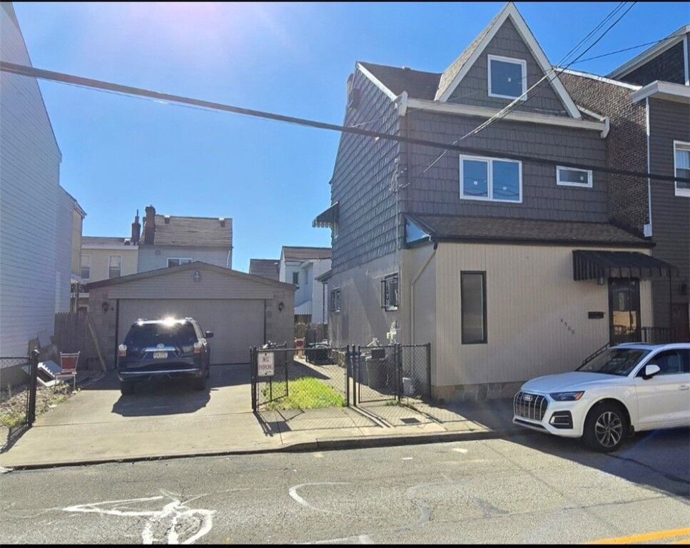 Property Photo: 4560 Friendship Ave PA 15224