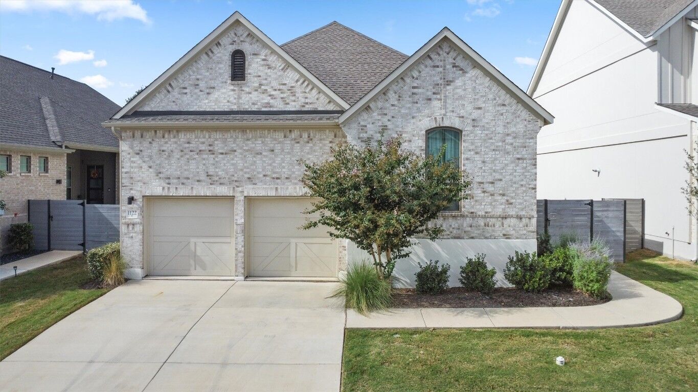 Property Photo: 1122 Silver Dollar Trail TX 78628