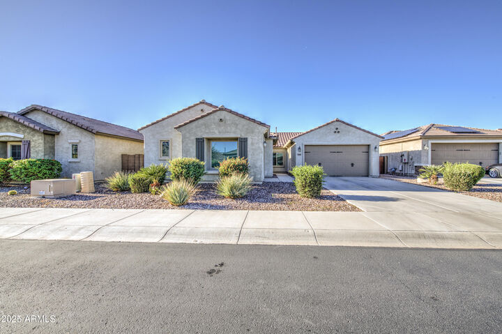 Property Photo:  5908 W Autumn Vista Way  AZ 85132 