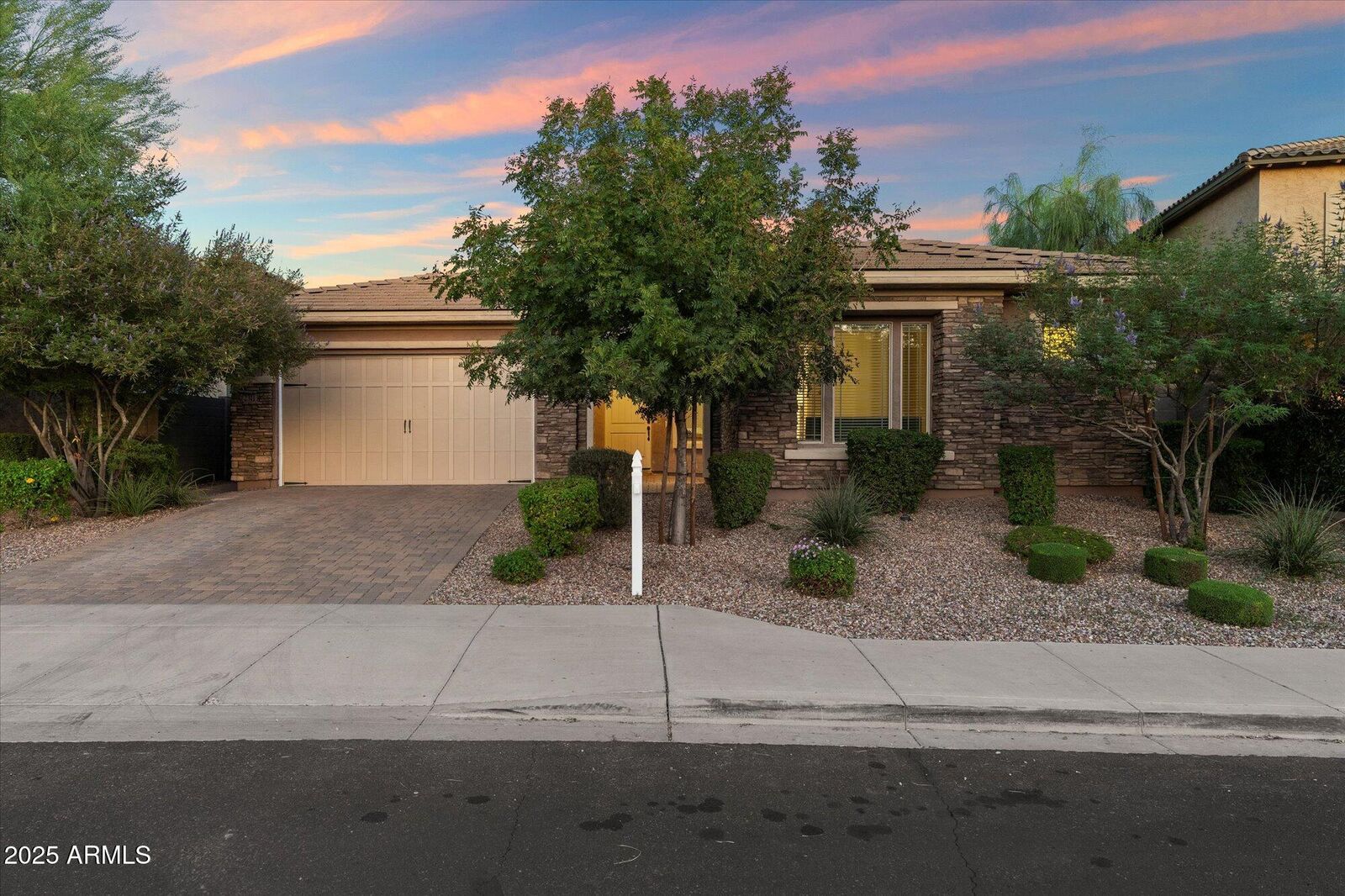Property Photo:  23113 N 47th Street  AZ 85050
