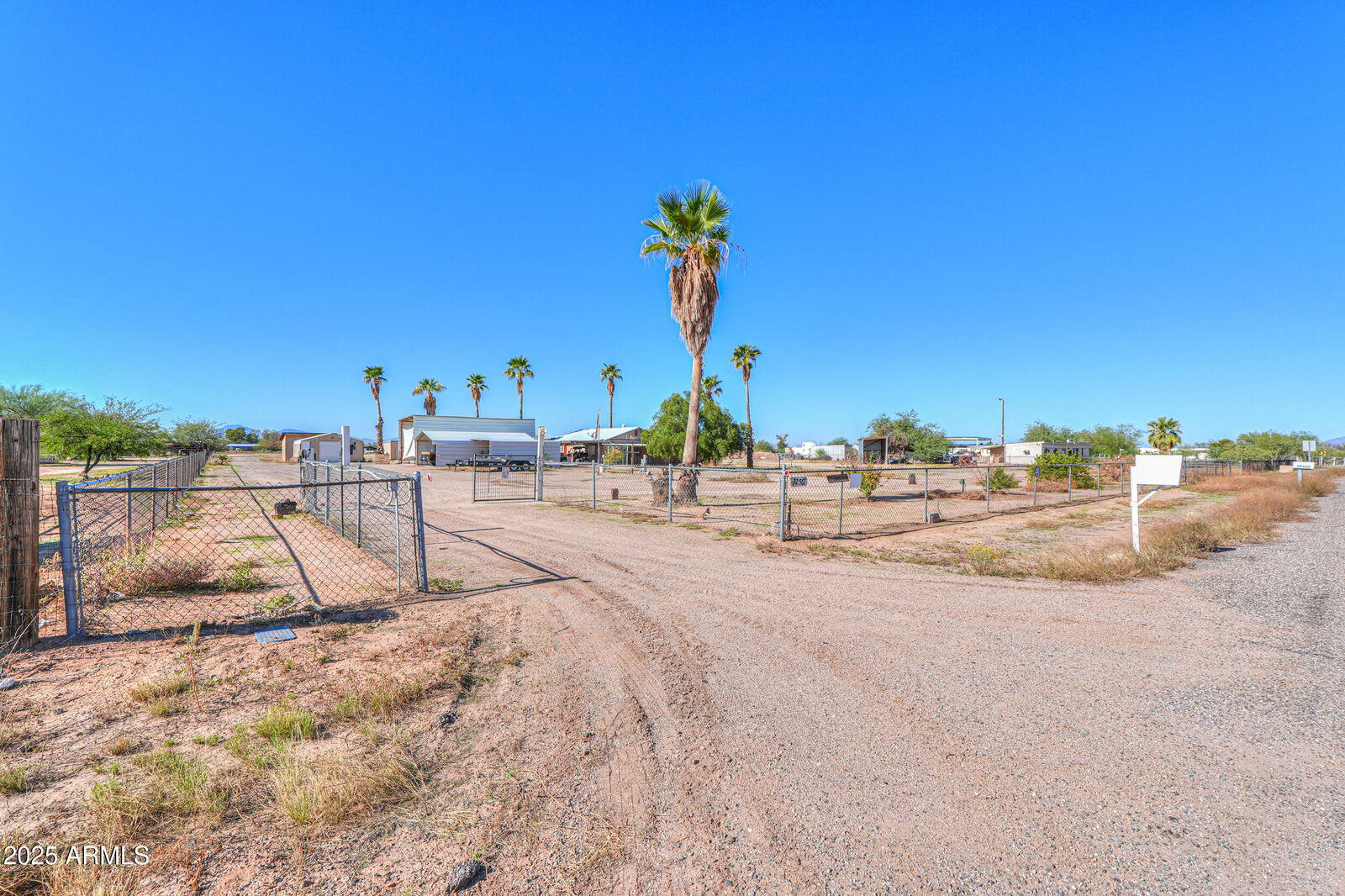 Property Photo:  32561 W San Lorenzo Drive  AZ 85138 