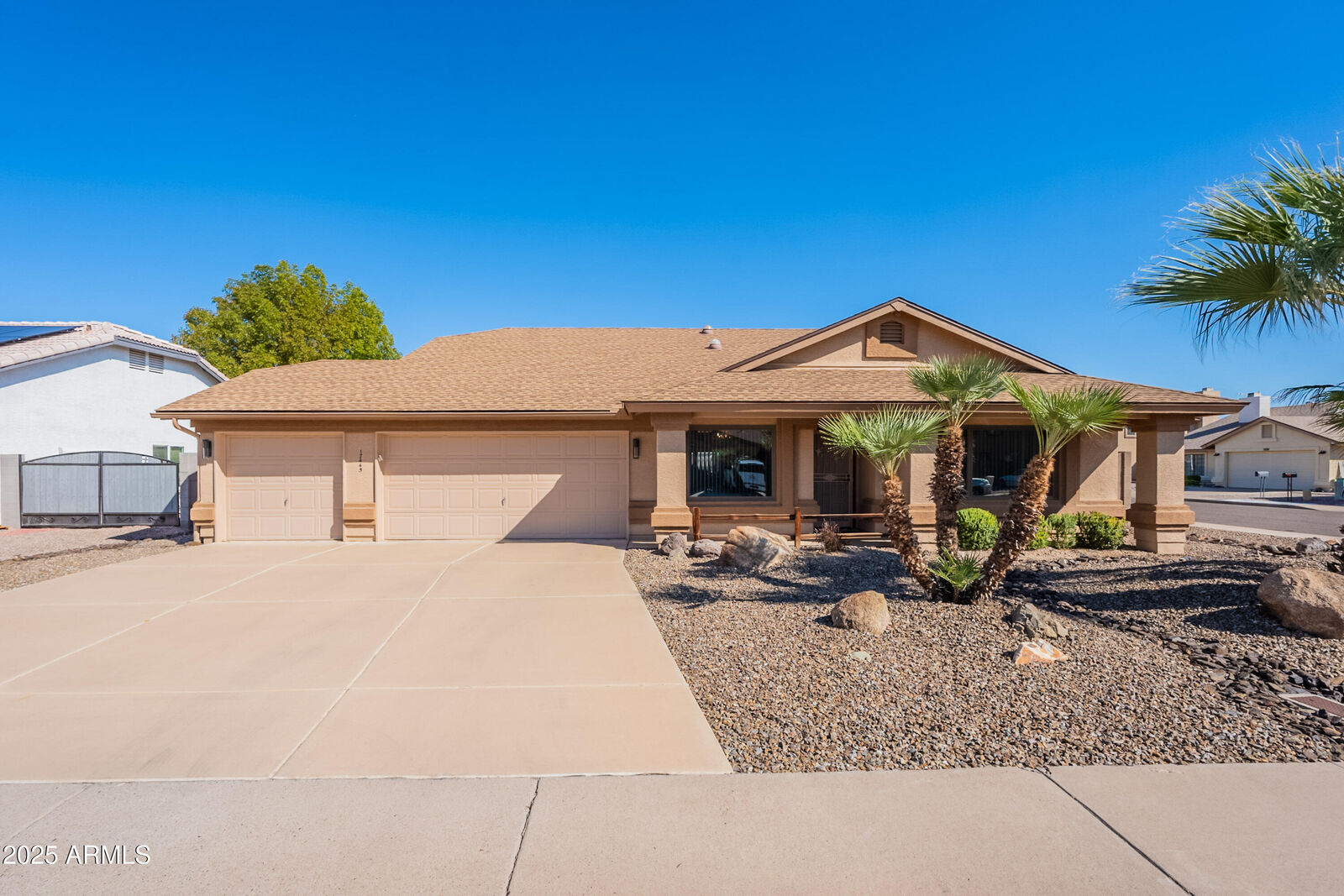 Property Photo: 17445 N 64th Drive AZ 85308