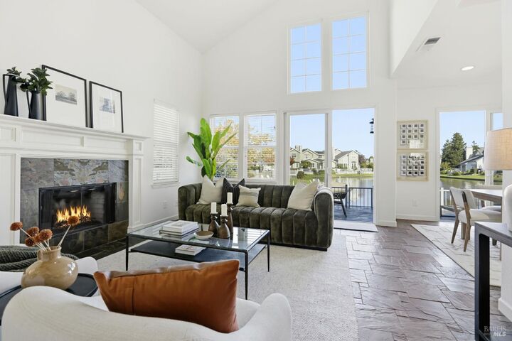 Property Photo:  13 Waterside Circle  CA 94903 