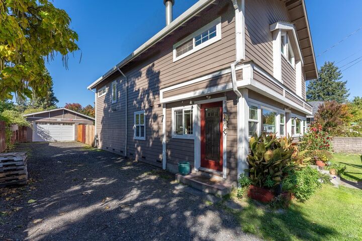 Property Photo:  372 Coast Street  CA 95490 