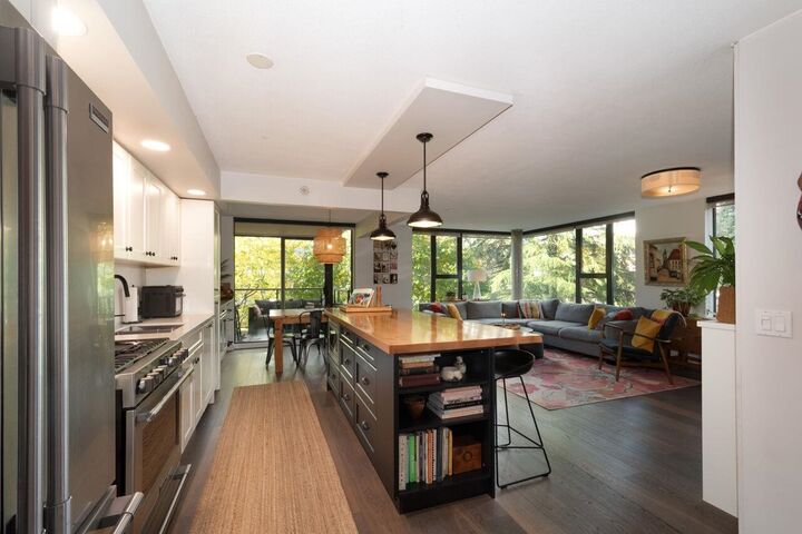 Property Photo: 683 W Victoria Park 308 BC V7M 0A2
