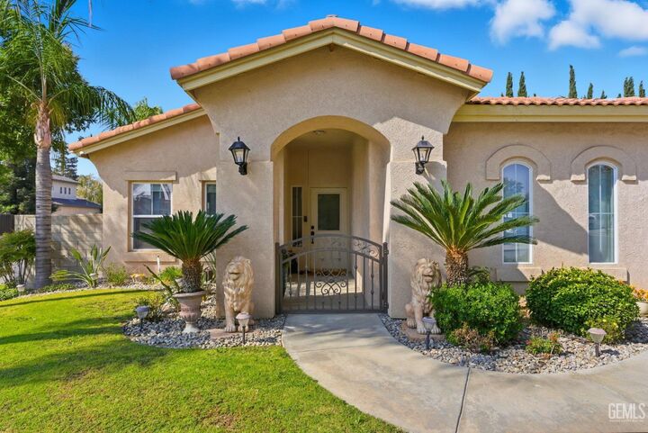 Property Photo: 11522 Vauxhall Bridge Drive CA 93311