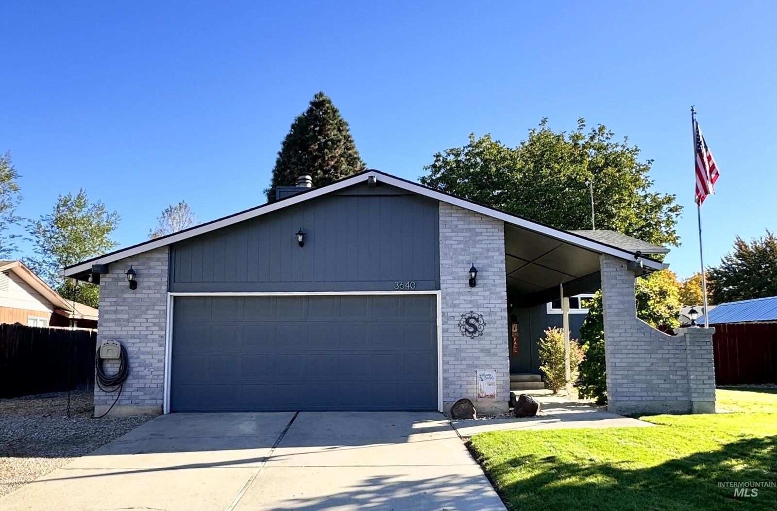 Property Photo:  3640 S Centennial Way  ID 83706