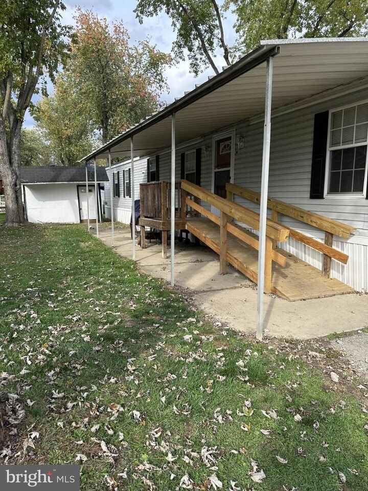 Property Photo:  61 Aspen Street  PA 17844 