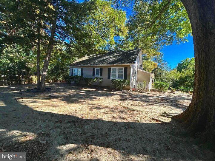 491 N Latham Street N  Alexandria VA 22304 photo