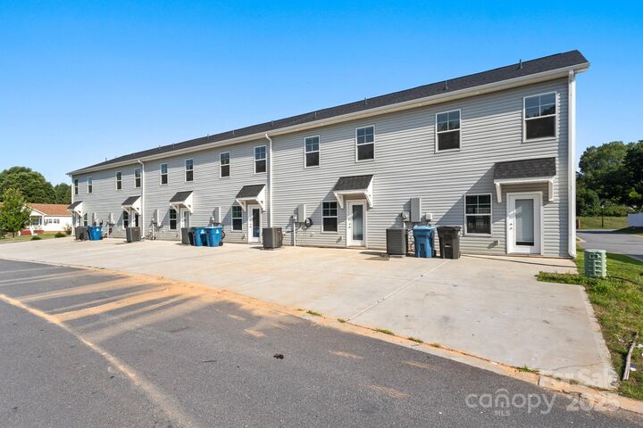 Property Photo:  117 Dogwood Village Trail A,B,C,D,E,F  NC 28115