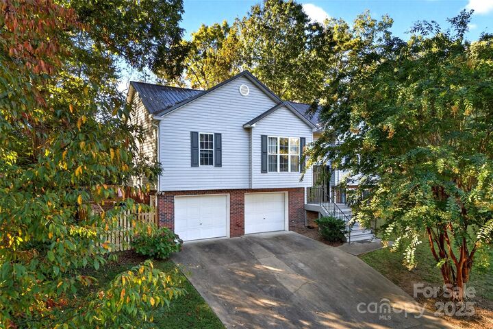 Property Photo:  2691 Laurel Pointe Drive 23  NC 28761 