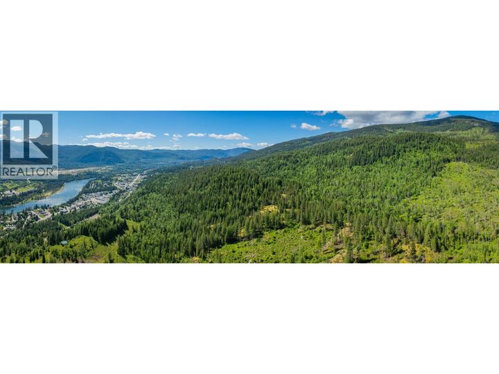 Property Photo:  1402 Woodland Drive  BC V1N 4J4