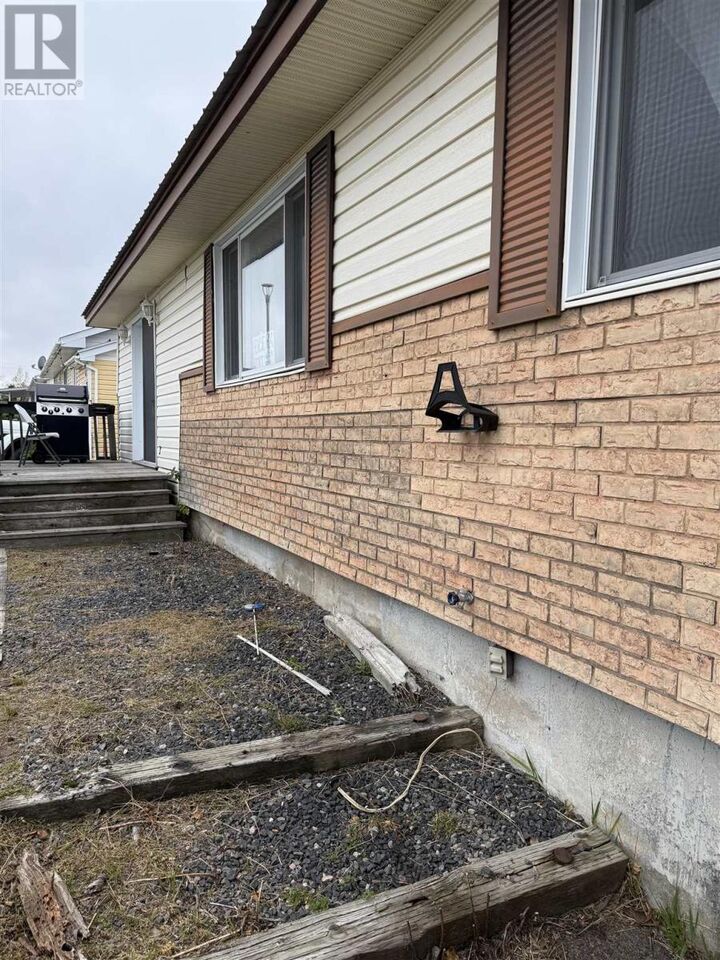 Property Photo: 6 Rue Des Pins ON P0S 1G0