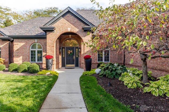 Property Photo:  1053 Charter Place  OH 45458 