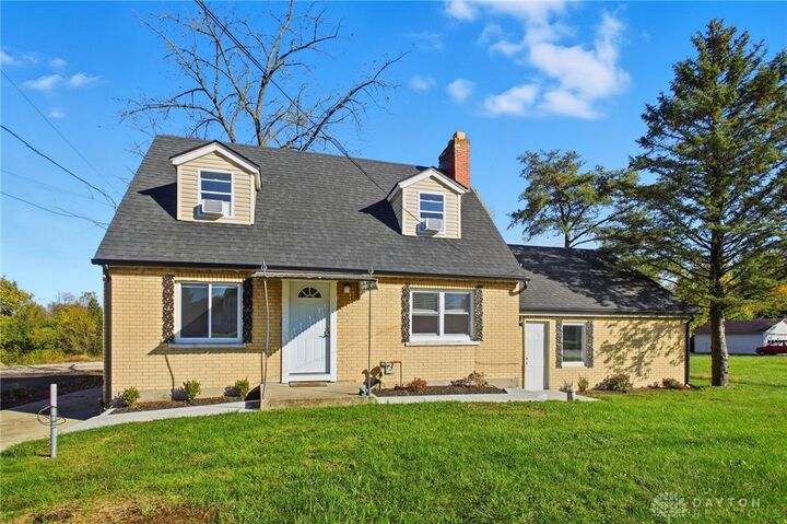 Property Photo: 2512 Harshman Road OH 45424