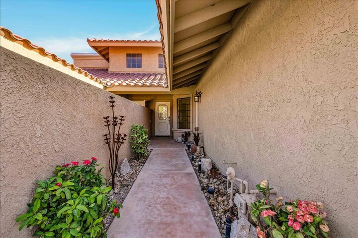 Property Photo: 77689 Woodhaven Drive N CA 92211