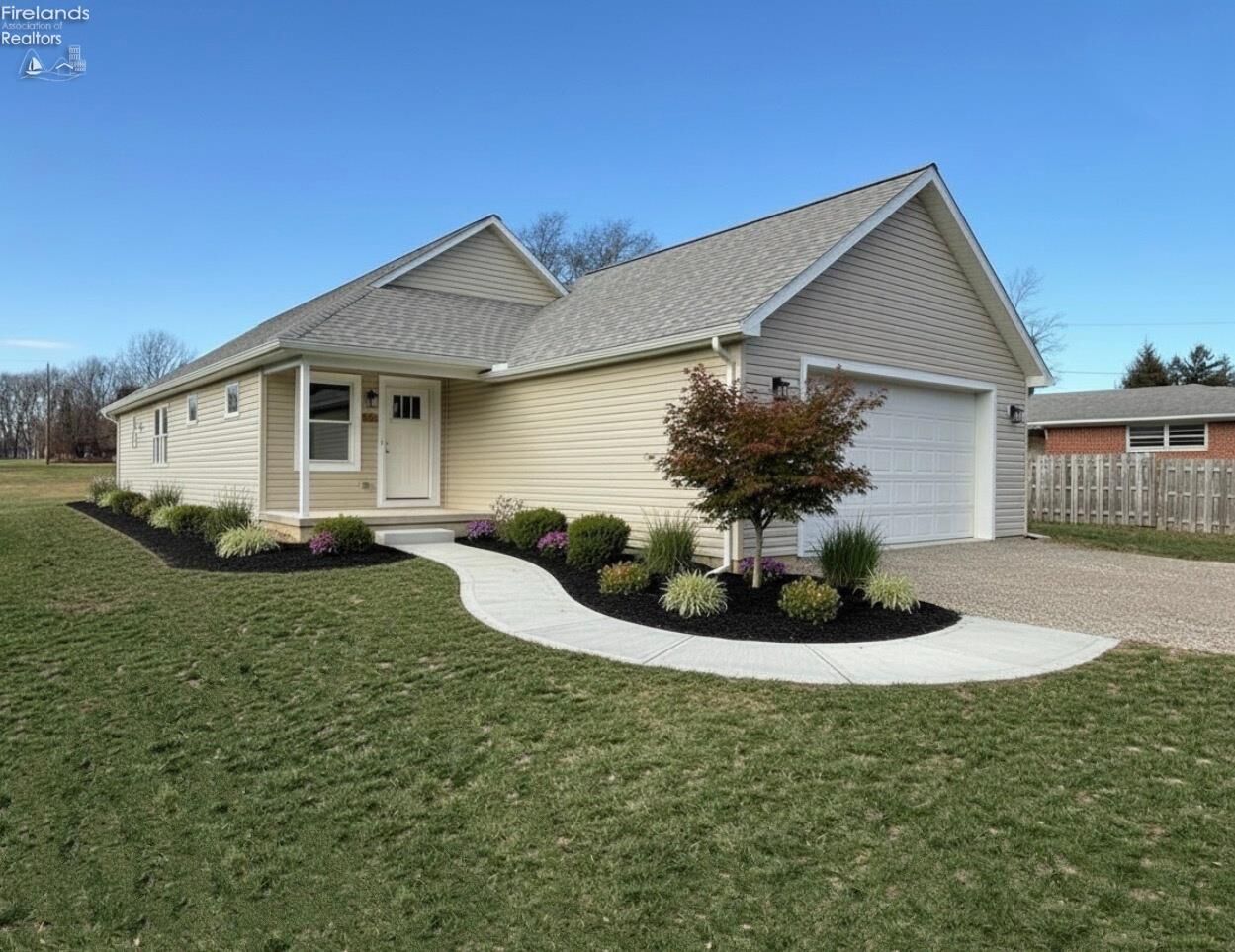 Property Photo:  91 Elwood Street  OH 44883 