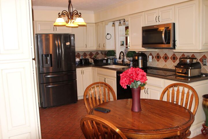 Property Photo: 108 Ash St WV 26651