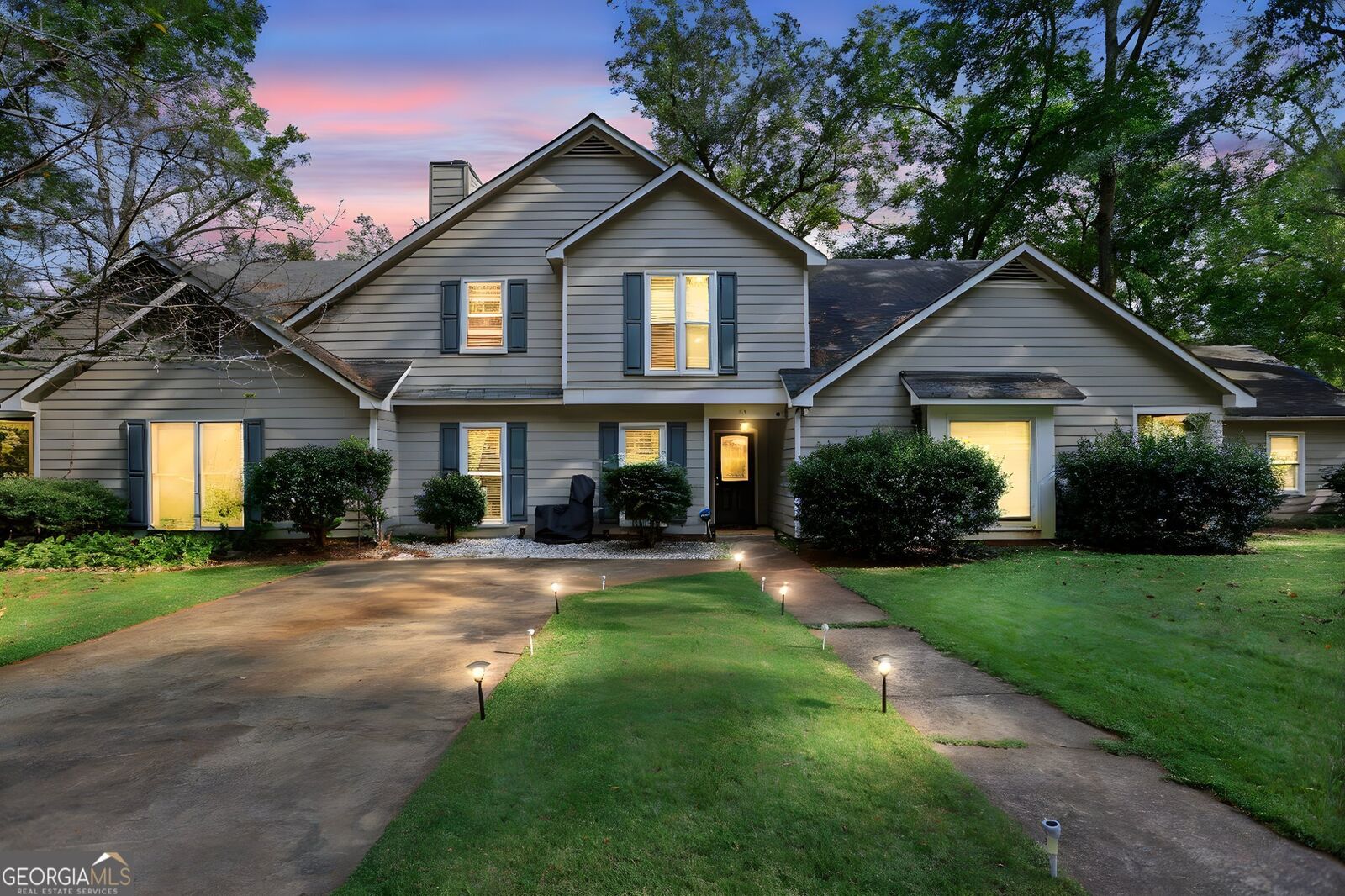 Property Photo:  110 Waverly Way  GA 30240 