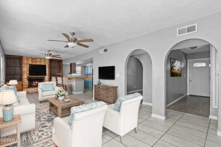 Property Photo: 237 Moonglow Drive TX 79912