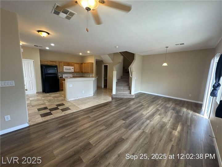Property Photo: 6639 Tumbleweed Ridge Lane 102 NV 89011