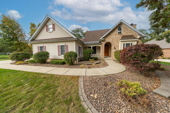 Property Photo: 775 Quinlan Court IN 46307