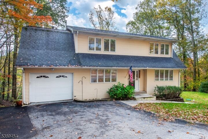 Property Photo: 312 Mountainside Dr NJ 07422