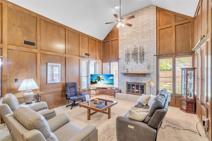 Property Photo: 18303 Aldermoor Drive TX 77388
