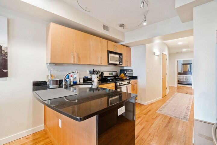 Property Photo:  412 Monroe St 8  NJ 07030 