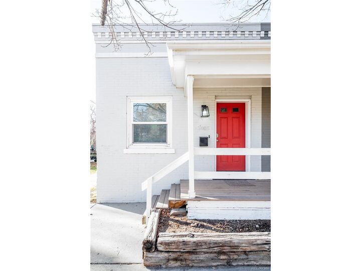 Property Photo:  2405 Tremont Pl  CO 80205 