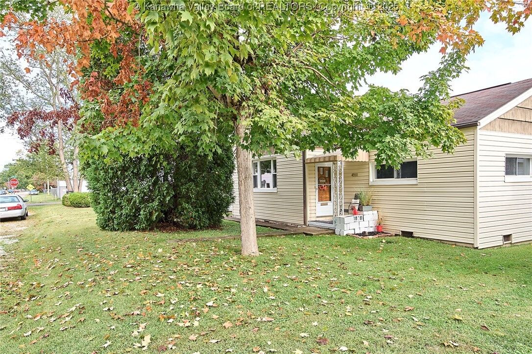 Property Photo: 4910 Washington Avenue SE WV 25304