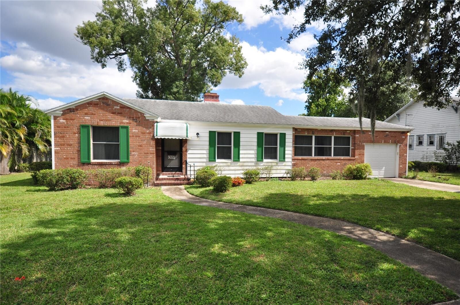 Property Photo:  1386 Clay Street  FL 32789 