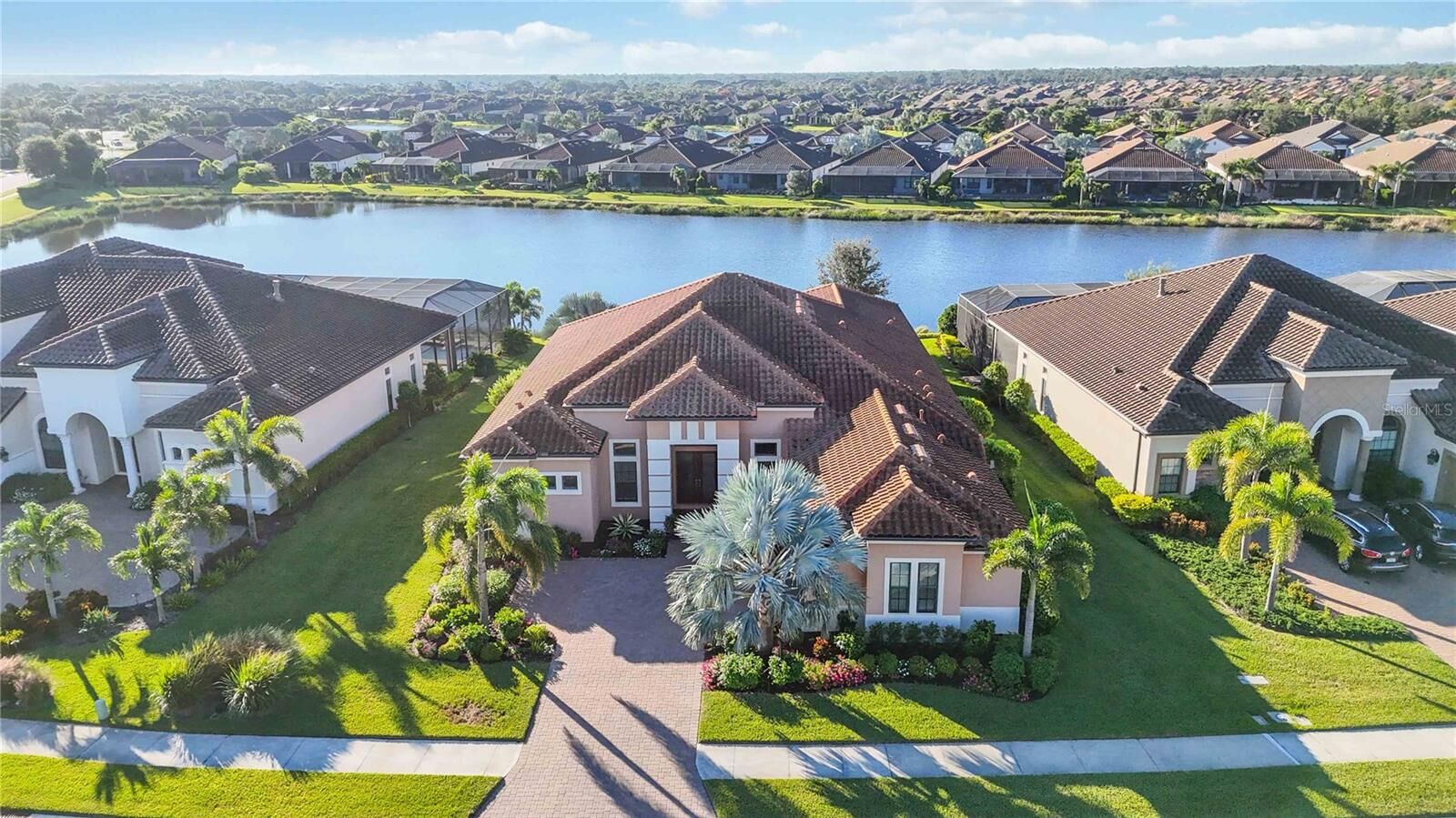 Property Photo: 5341 Brookgrove Drive FL 34238