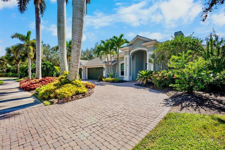 Property Photo:  5192 Little Brook Court  FL 34238 