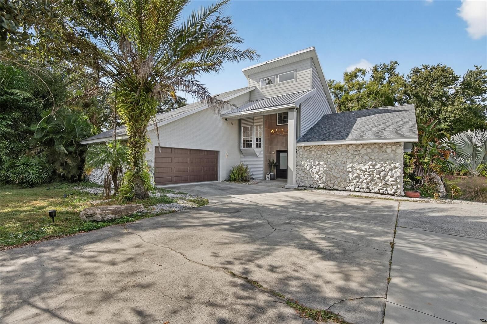 Property Photo:  3309 Timberlee Road  FL 33598 