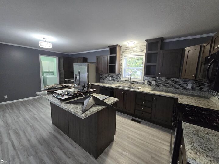 Property Photo: 4101 S Sheridan Road 132 MI 48449