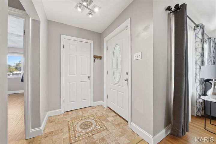 Property Photo:  955 Mulberry Lane  MO 63130 
