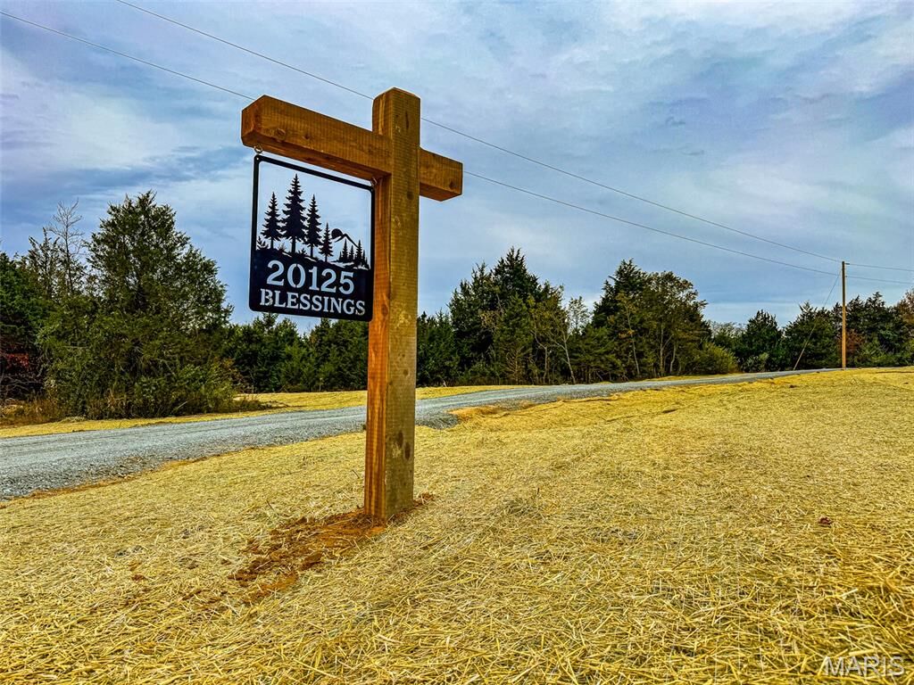 Property Photo:  20125 Blessings Lane  MO 63640 