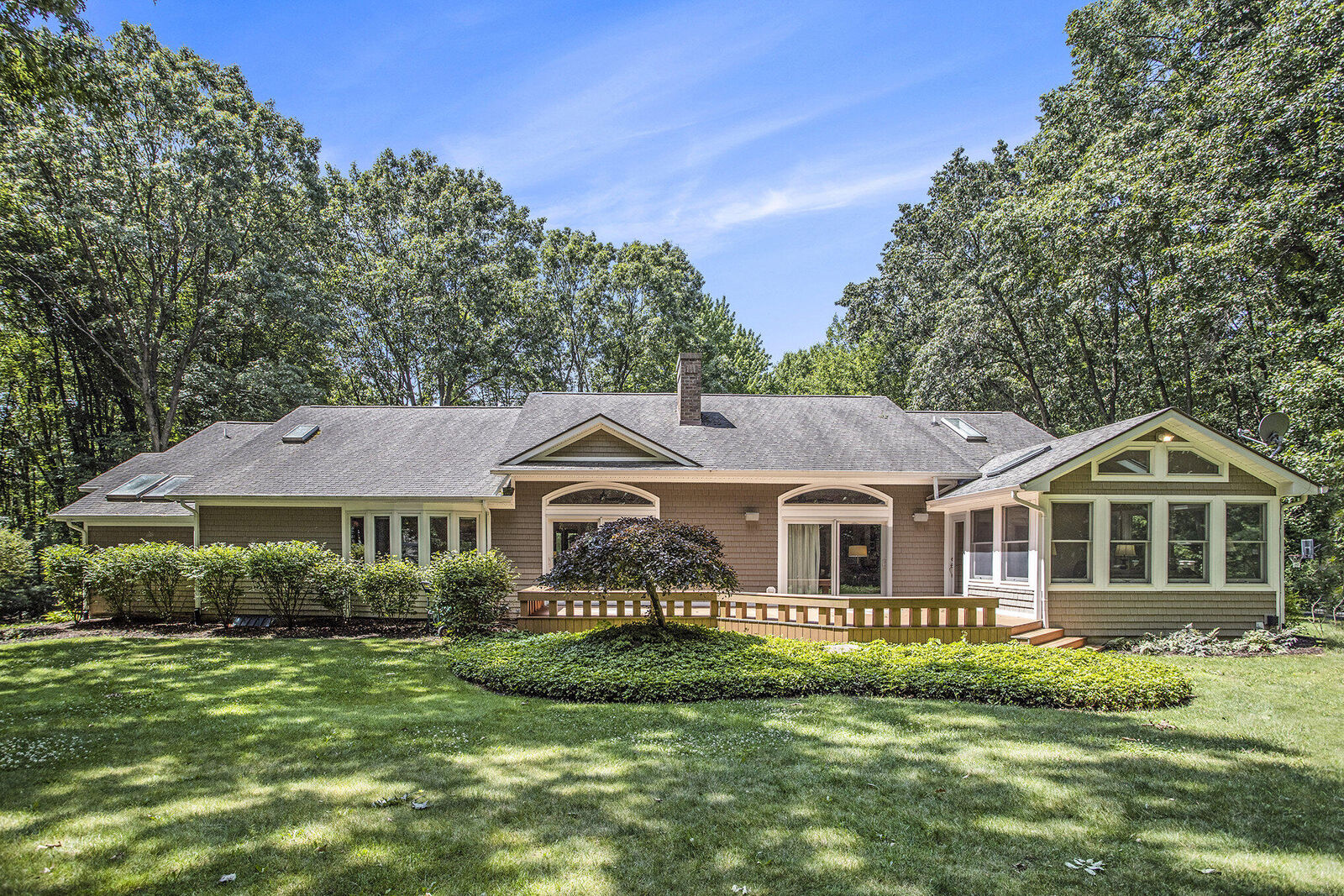 Property Photo:  100 Alto Relievo Way  MI 49068