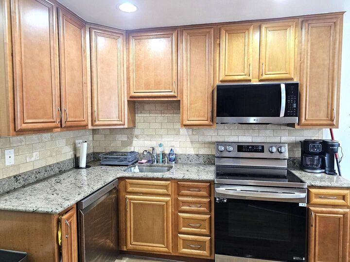 Property Photo: 45 W Conti Parkway Circle 2N IL 60707