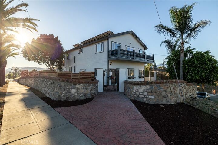 1006 W Pottery Street  Lake Elsinore CA 92530 photo