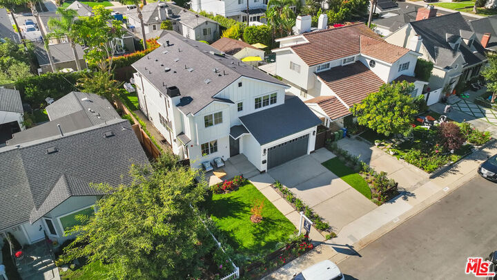 Property Photo:  7501 Agnew Avenue  CA 90045